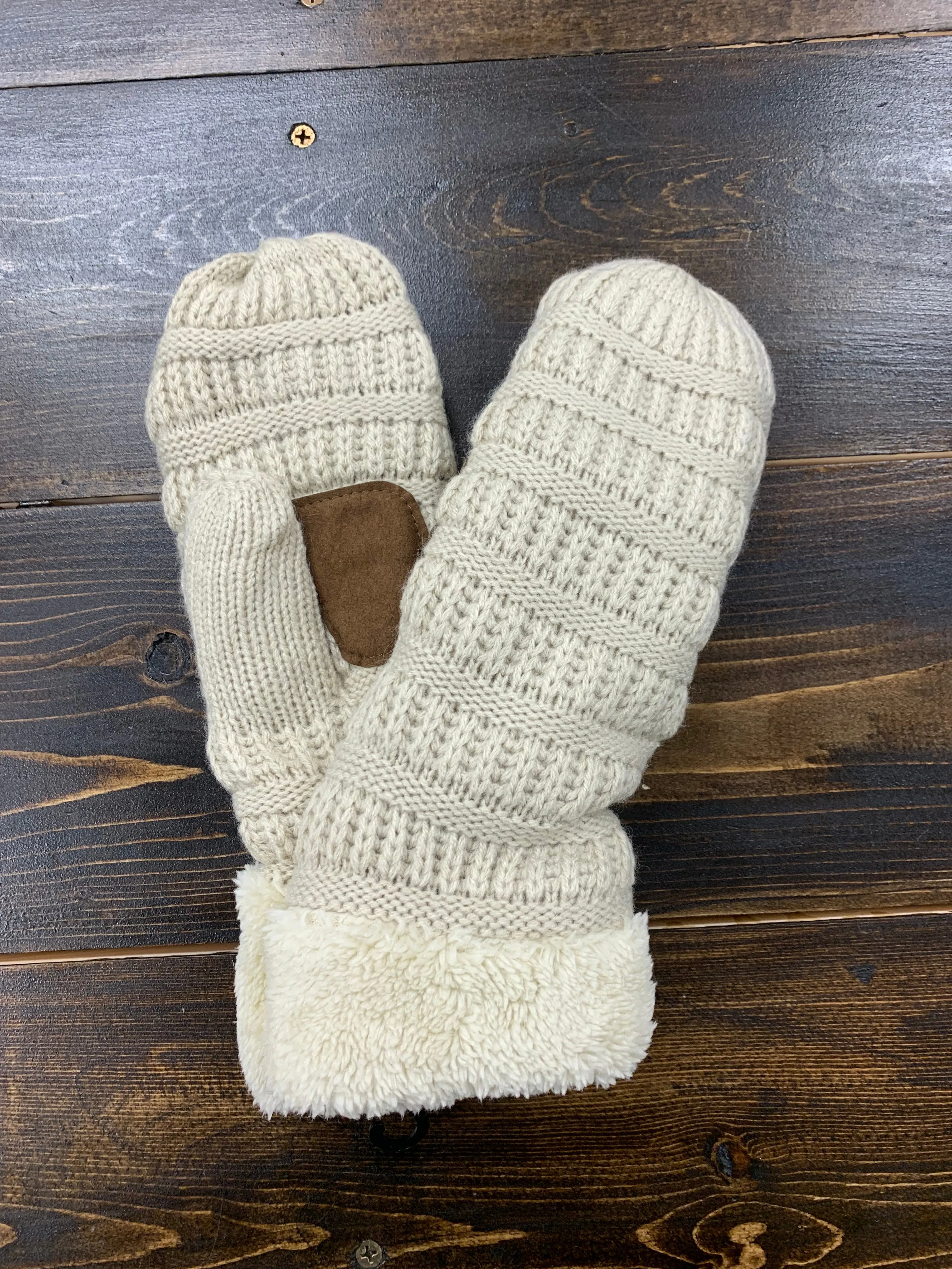 Mari CC Mittens